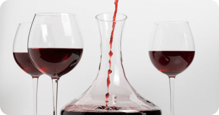 Бокалы с вином